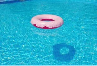 Picture of a swimming float tube in a clean pool just outside of Maumelle Arkansas